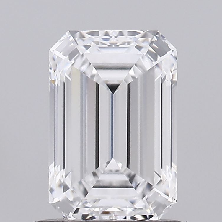 2486267562 Diamant Lab Grown EMERALD VS2