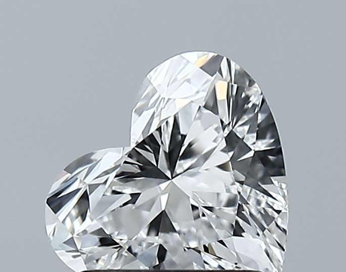 2517096940 Diamant Lab Grown HEART VVS2