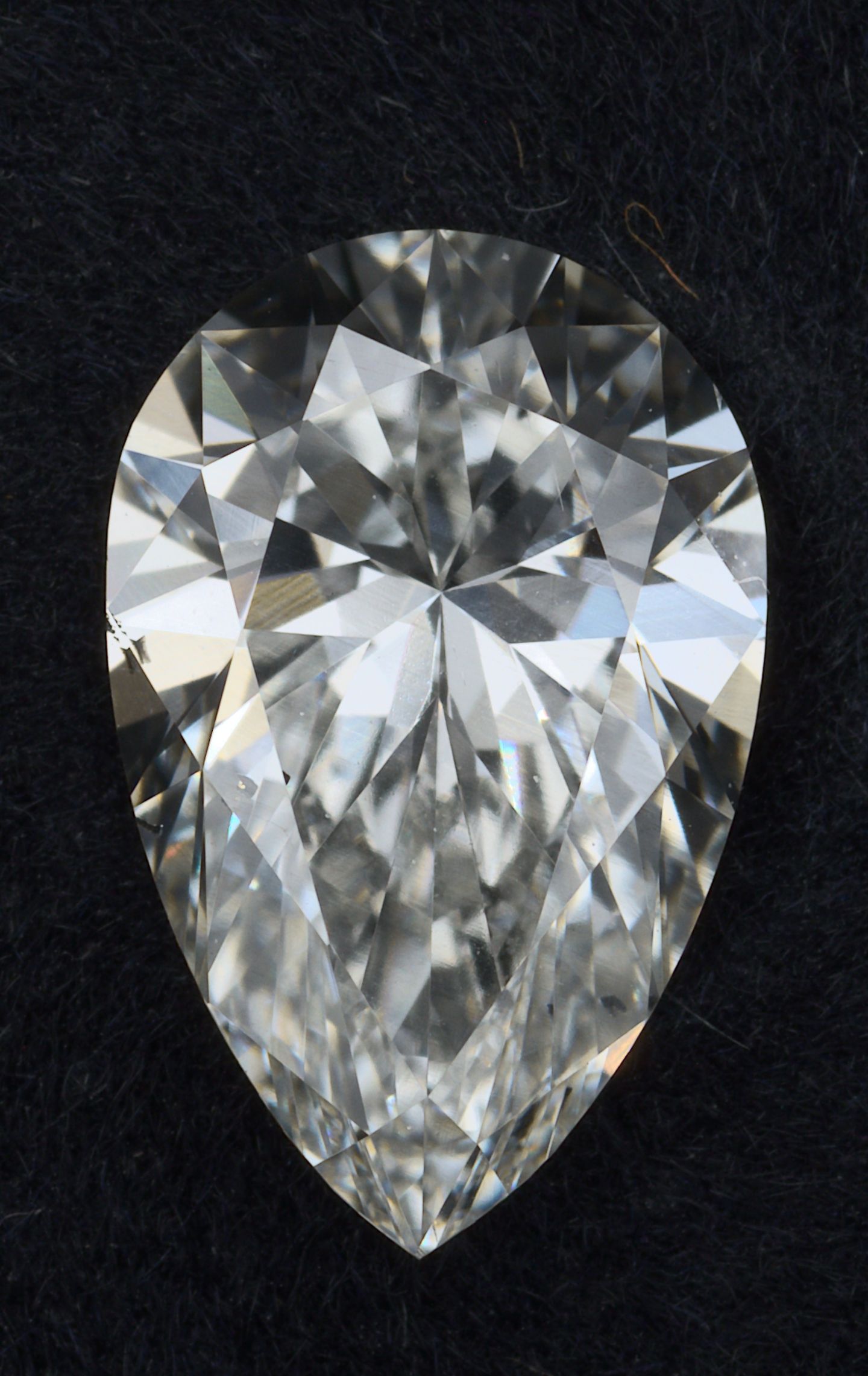 LG425066937 Diamant Lab Grown PEAR SI1