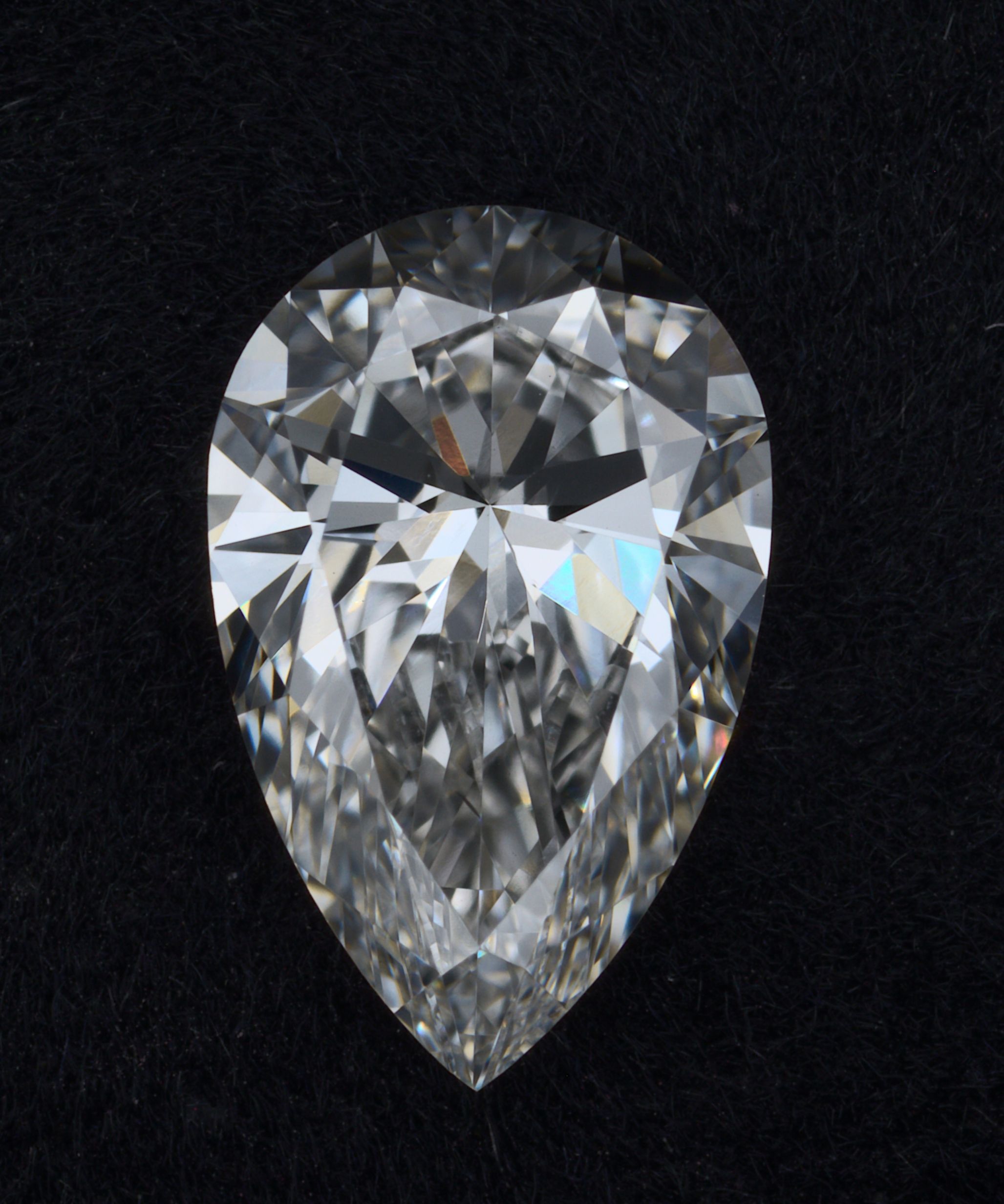 LG534224876 Diamant Lab Grown PEAR VS2