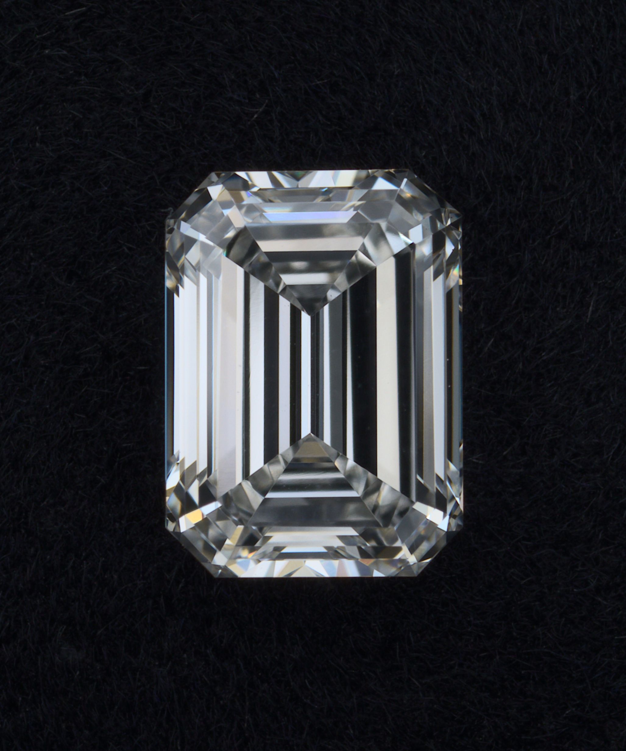 LG534224879 Diamant Lab Grown EMERALD VS1
