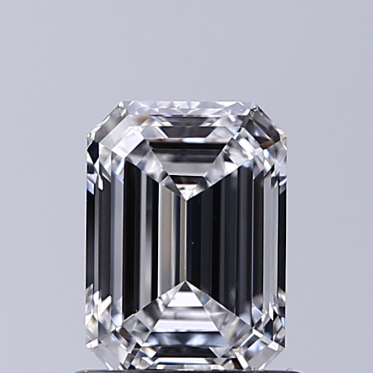 LG564372610 Diamant Lab Grown EMERALD VS1