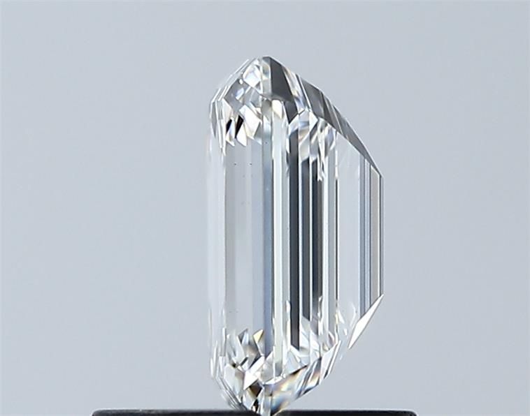 LG582366550 Diamant Lab Grown OVAL VS1