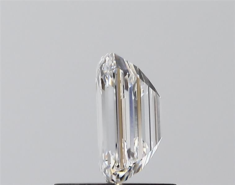 LG583332970 Diamant Lab Grown EMERALD VVS2