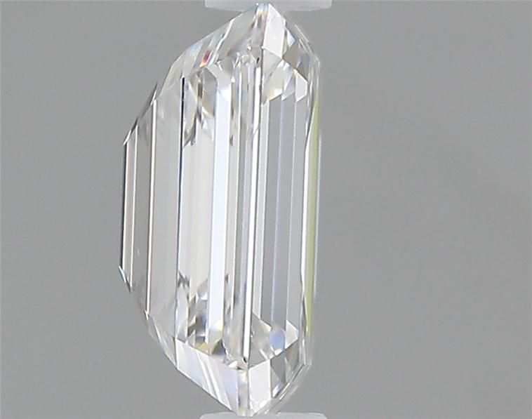 LG586382242 Diamant Lab Grown EMERALD VS1
