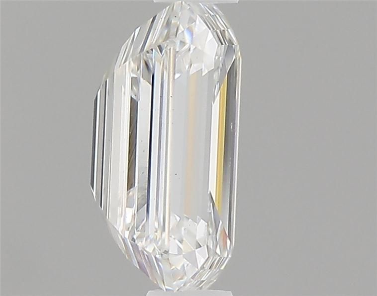 LG587308108 Diamant Lab Grown EMERALD VS2