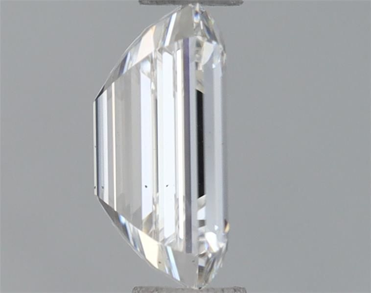 LG587319517 Diamant Lab Grown EMERALD VS2