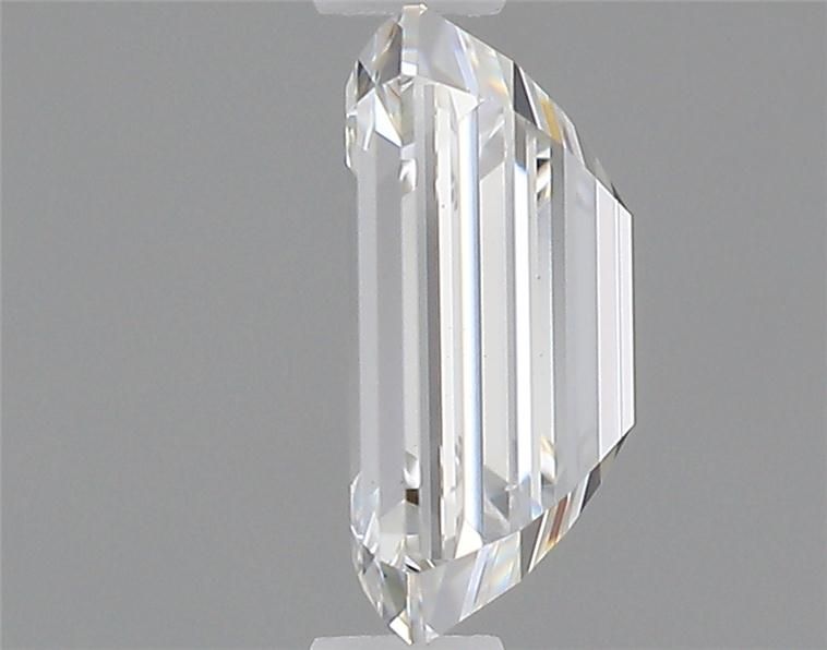 LG587388314 Diamant Lab Grown EMERALD VS2