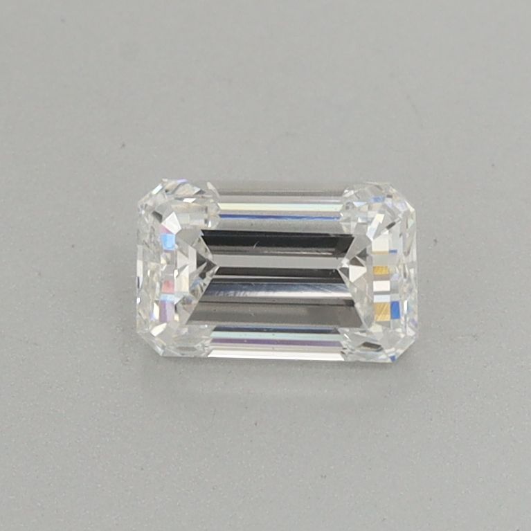 LG636402392 Diamant Lab Grown EMERALD VS2