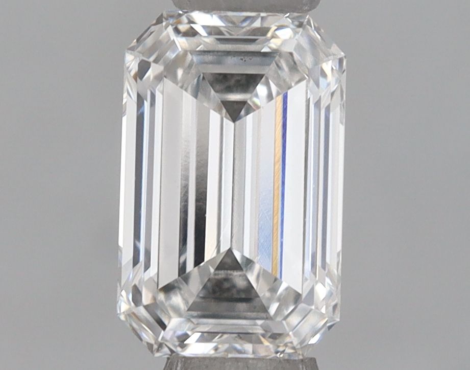 LG653437468 Diamant Lab Grown EMERALD VVS2