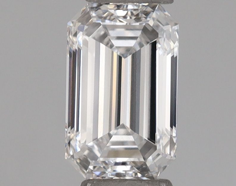 LG665421092 Diamant Lab Grown EMERALD VVS1