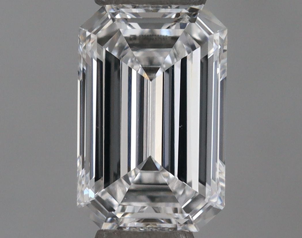 LG669437537 Diamant Lab Grown EMERALD IF