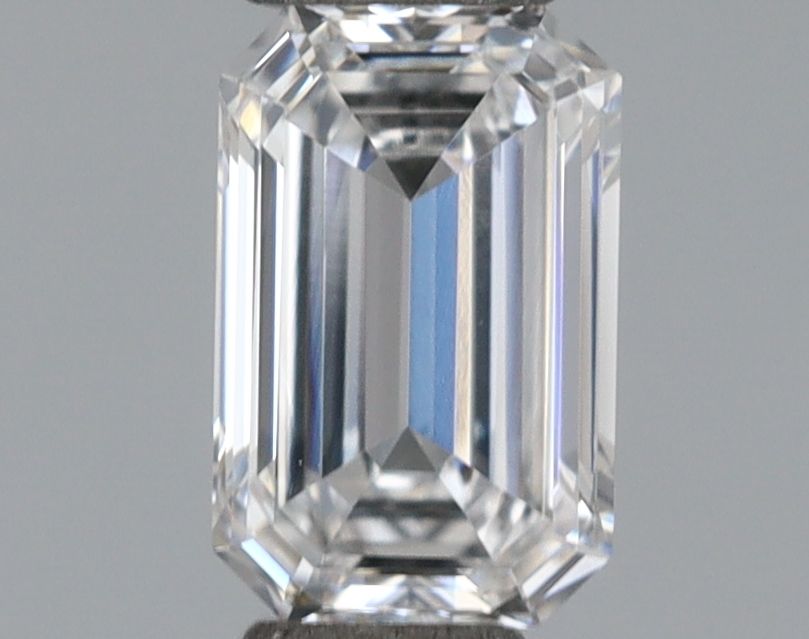 LG670473076 Diamant Lab Grown EMERALD VVS1