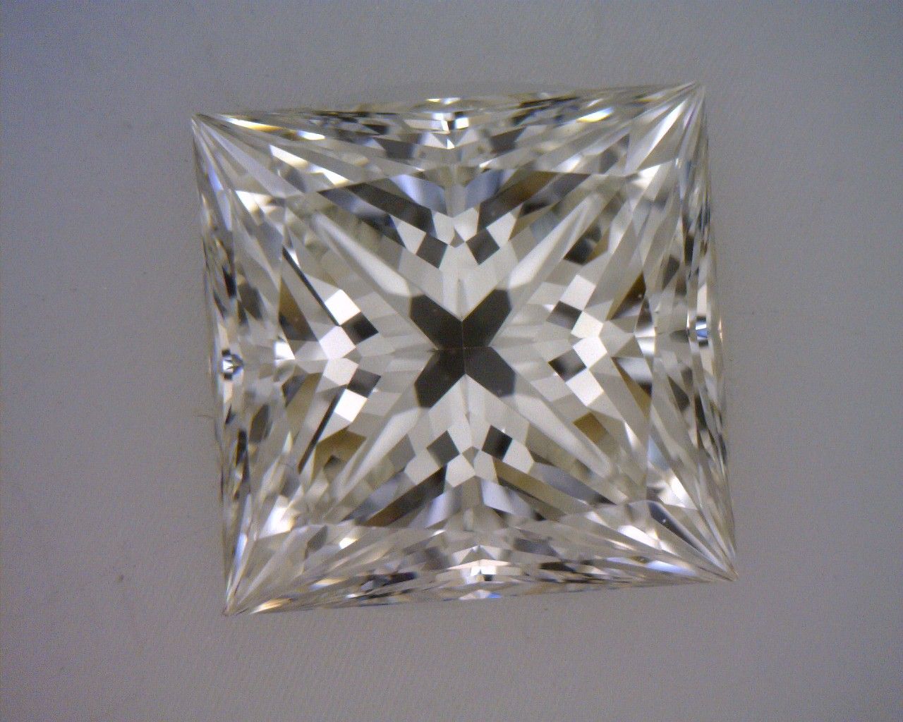 2215920710 Diamant Natural PRINCESS VVS2