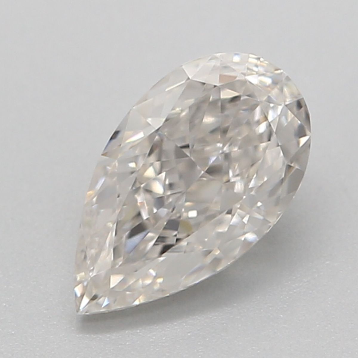 2235235501 Diamant Natural PEAR VVS1