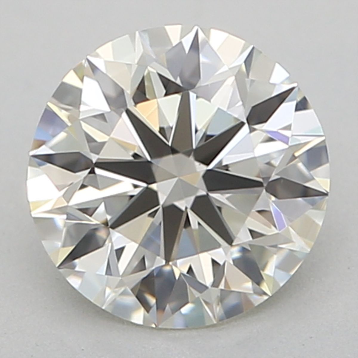 230000045657 Diamant Natural ROUND VVS2