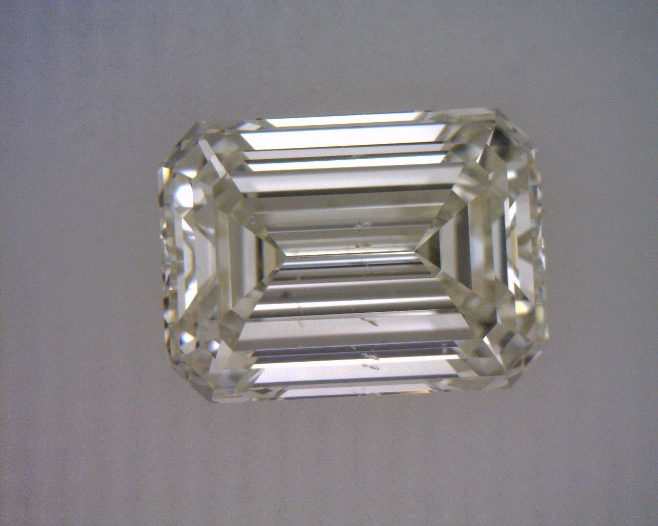 2426429375 Diamant Natural EMERALD SI1