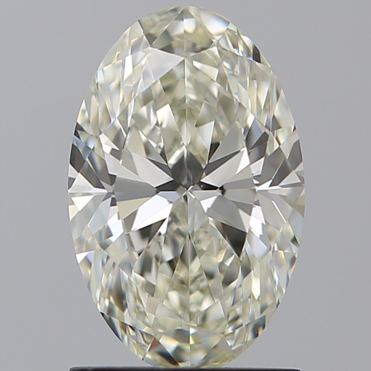 593301810 Diamant Natural OVAL VVS2