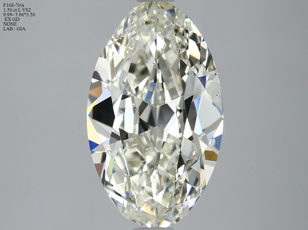 6402104697 Diamant Natural OVAL VS2