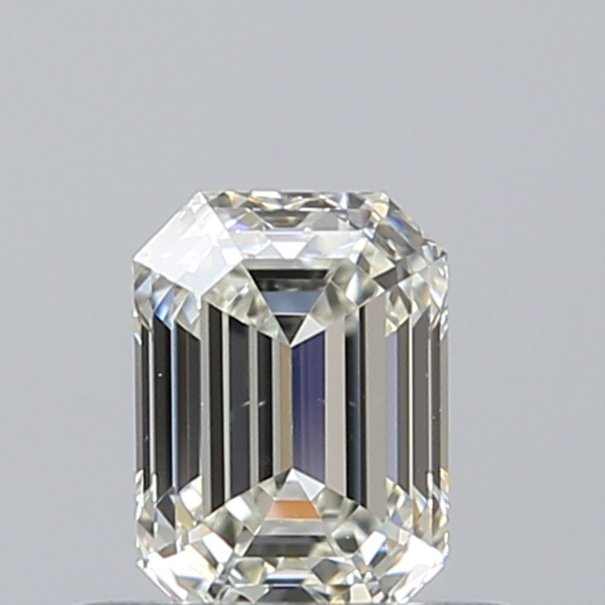 6482182712 Diamant Natural EMERALD VS1