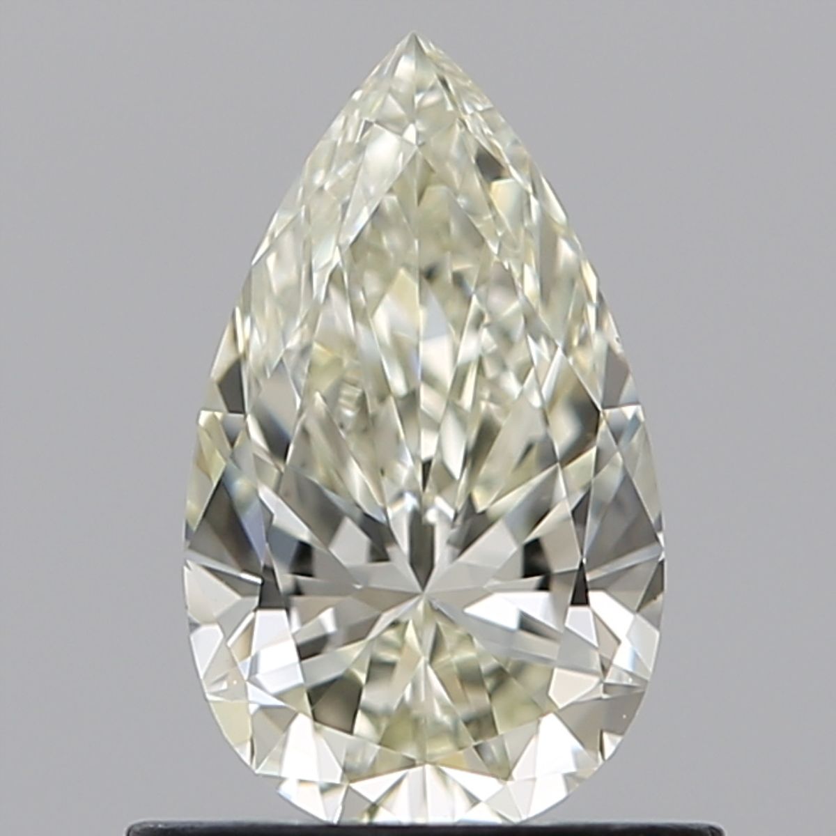 660465893 Diamant Natural PEAR VS1