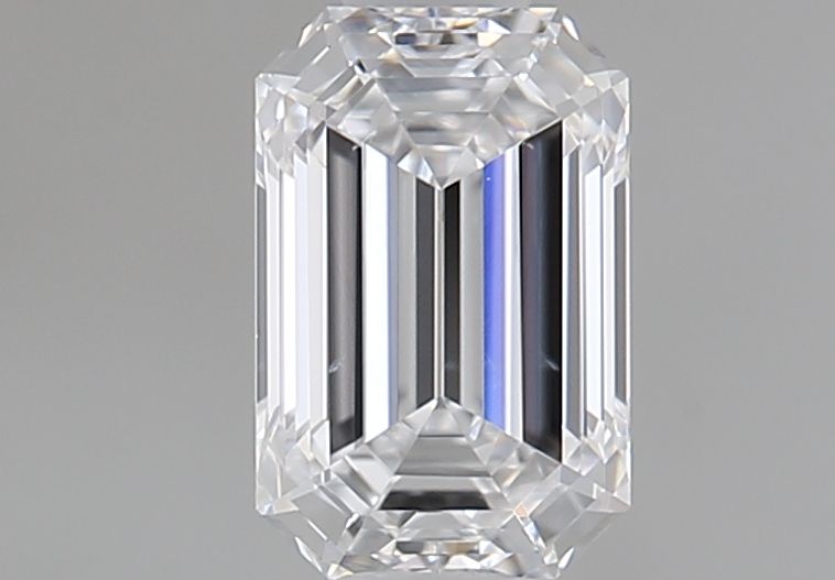 7518046844 Diamant Natural EMERALD SI1